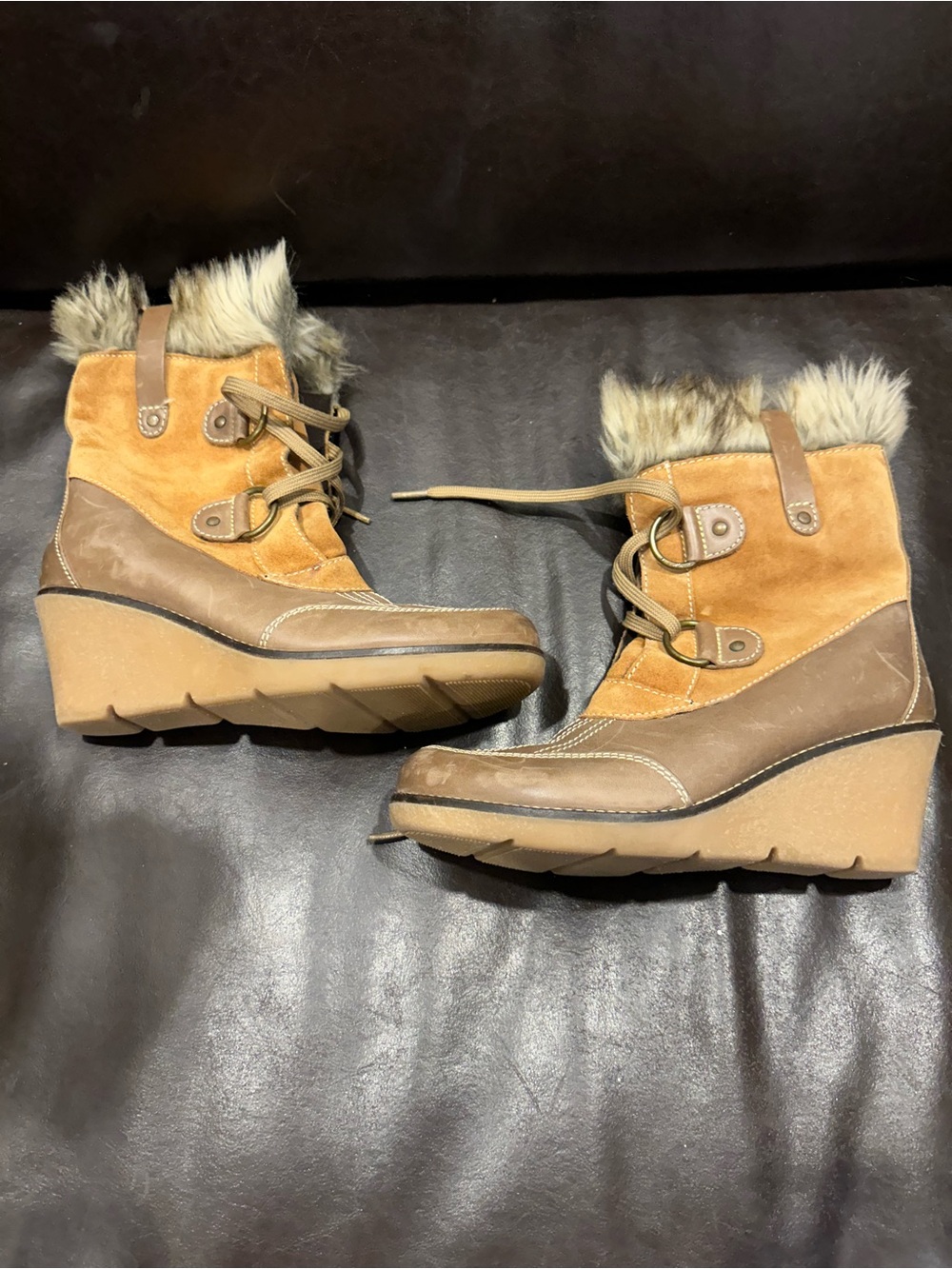 Women’s Faux Fur Trim Suede & Leather Wedge Lace Up Ankle Boots - Tan EU40